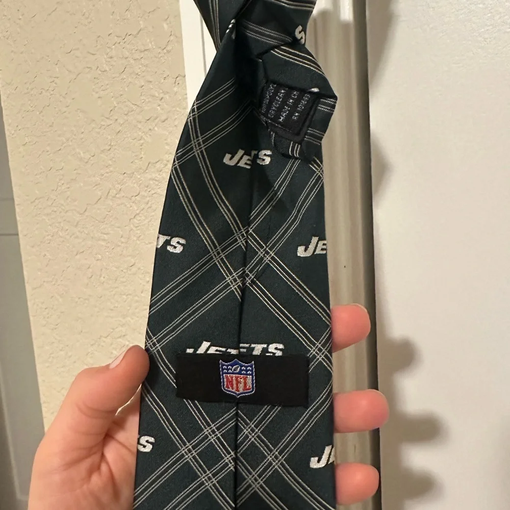 NFL NY Jets Green and White Men's‎ Tie